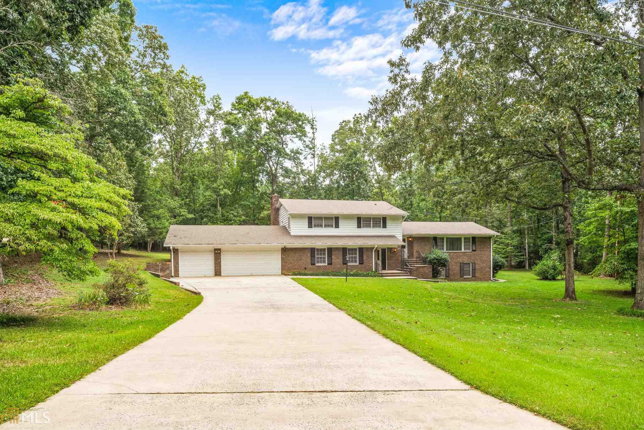 Property Photo: 230 Fair Oaks Rd GA 30125