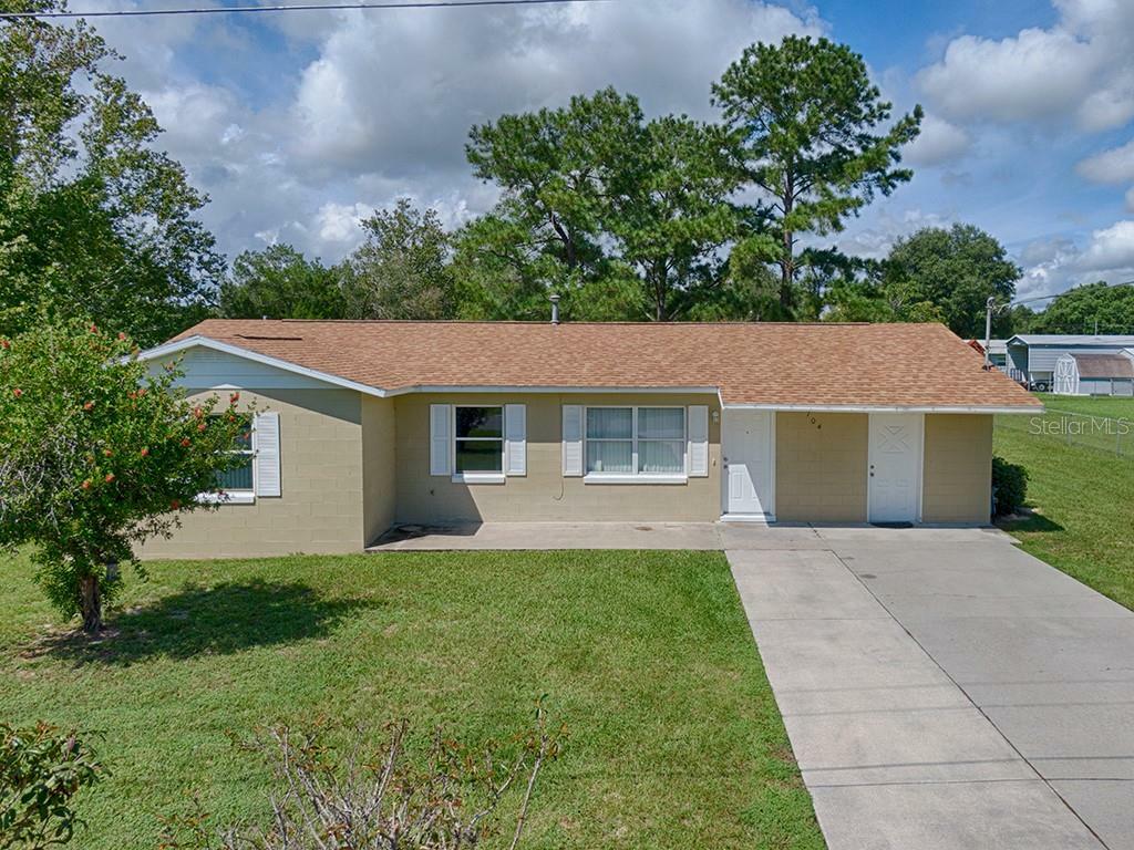 Property Photo: 704 Maple Avenue FL 34731
