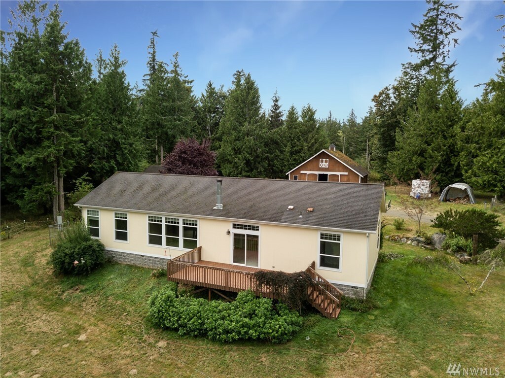 Property Photo:  12 Peterson Rd  WA 98368 