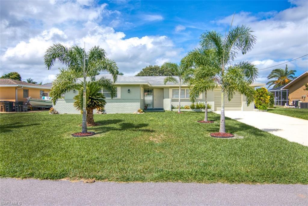 Property Photo:  4224 SE 9th Avenue  FL 33904 