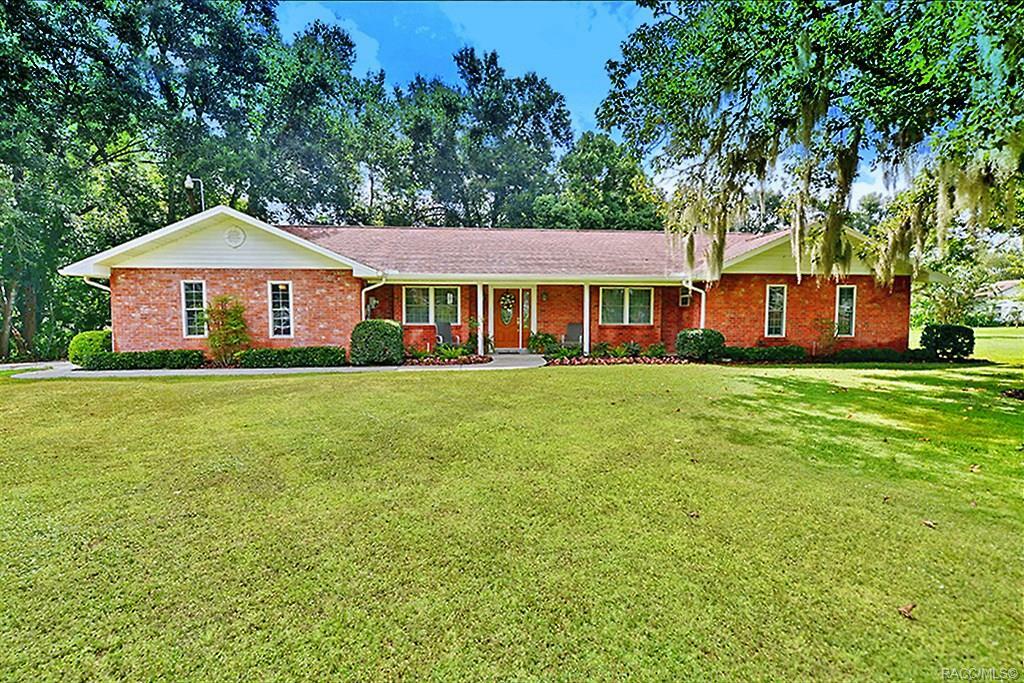 Property Photo:  6136 W Glen Robbin Court  FL 34429 