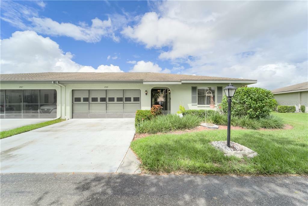 Property Photo:  2505 Lancaster Drive 54  FL 33573 