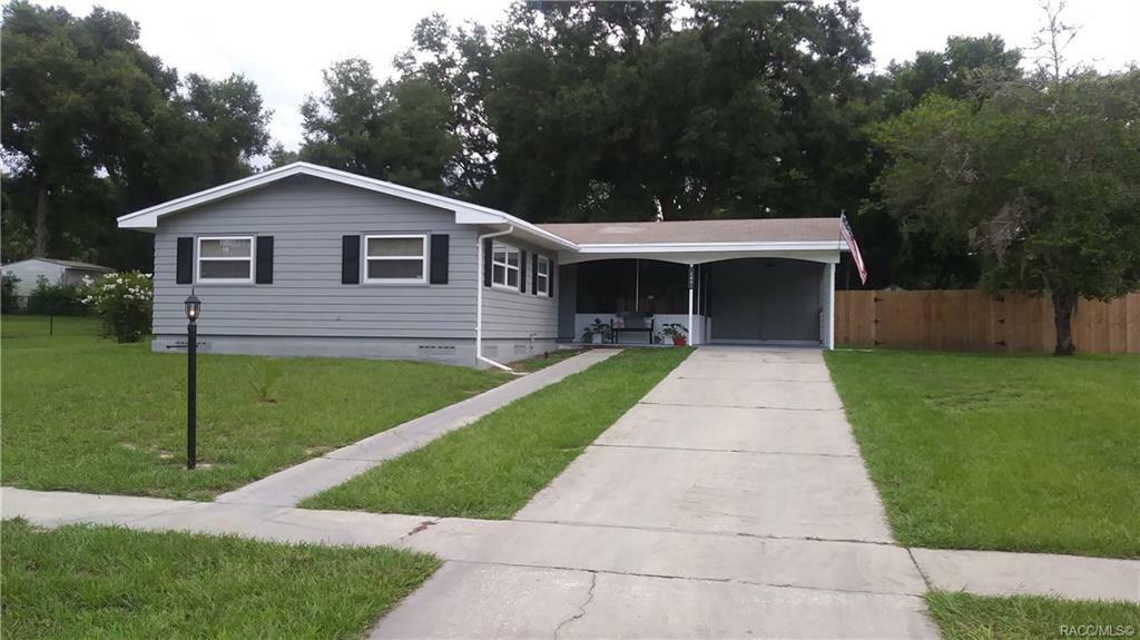 Property Photo:  2441 W Gardenia Drive  FL 34434 