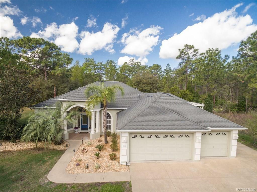 Property Photo:  26 Stokesia Court  FL 34446 