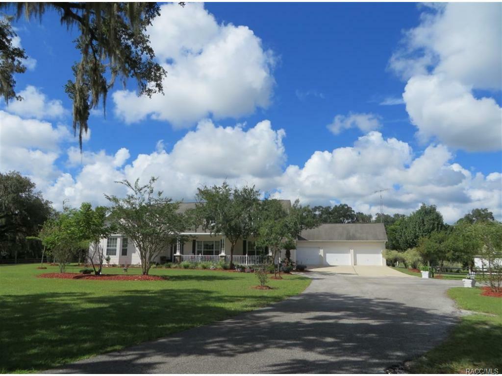 Property Photo:  8300 S Rock Point  FL 34436 