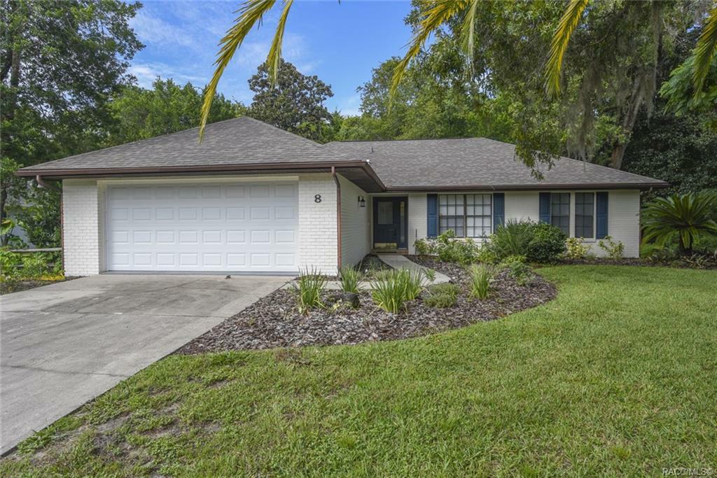 Property Photo:  8 Linder Circle  FL 34446 