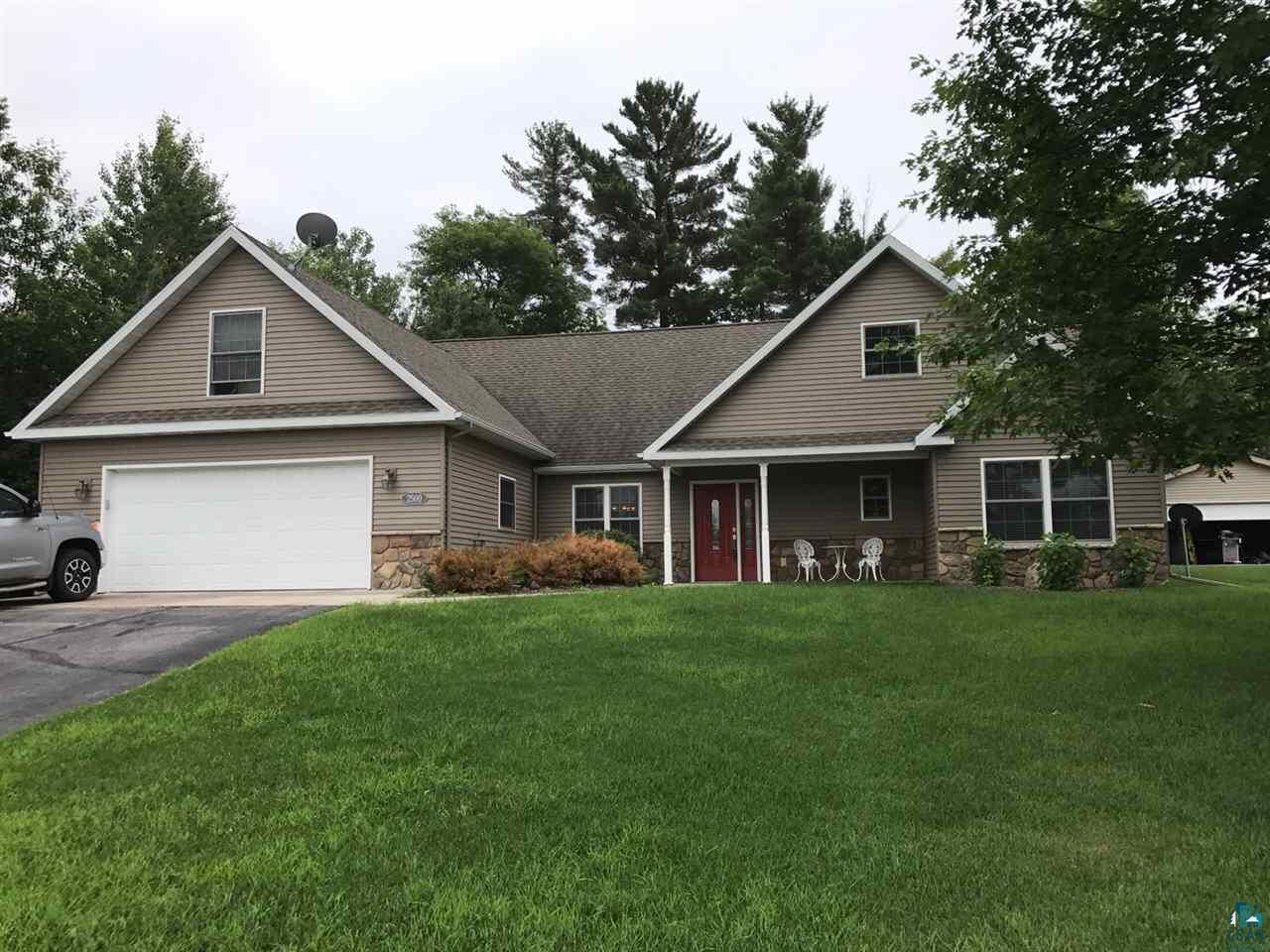 Property Photo:  2500 Prospect Ave  MN 55720 