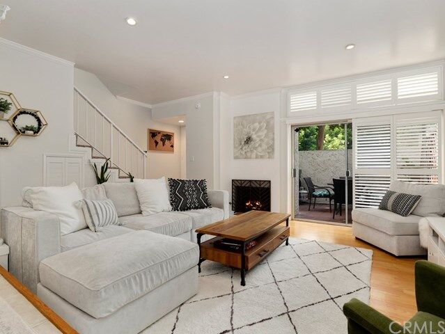 Property Photo:  11762 Moorpark Street E  CA 91604 