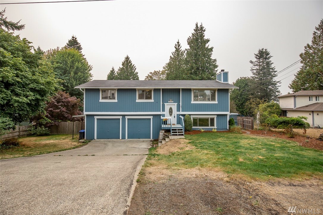 Property Photo:  26419 Circle Dr NW  WA 98370 