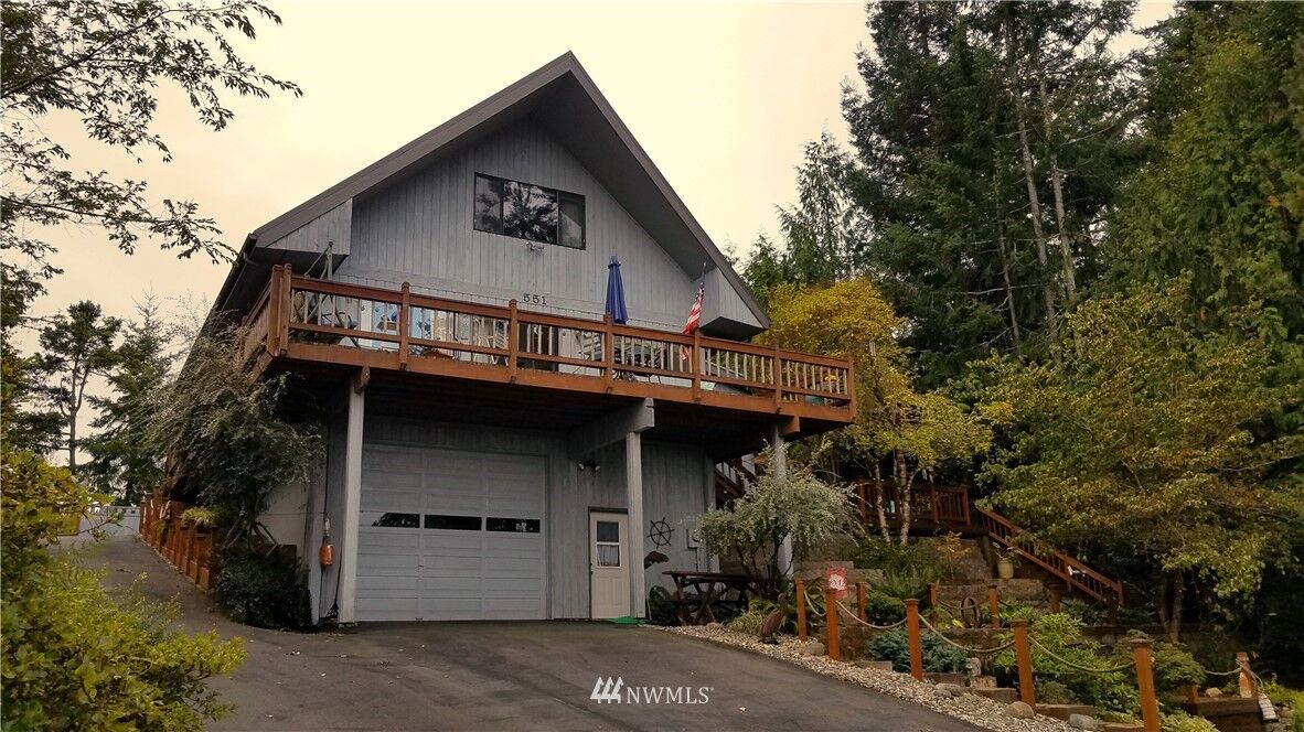 Property Photo: 551 E Twanoh Falls Drive WA 98528