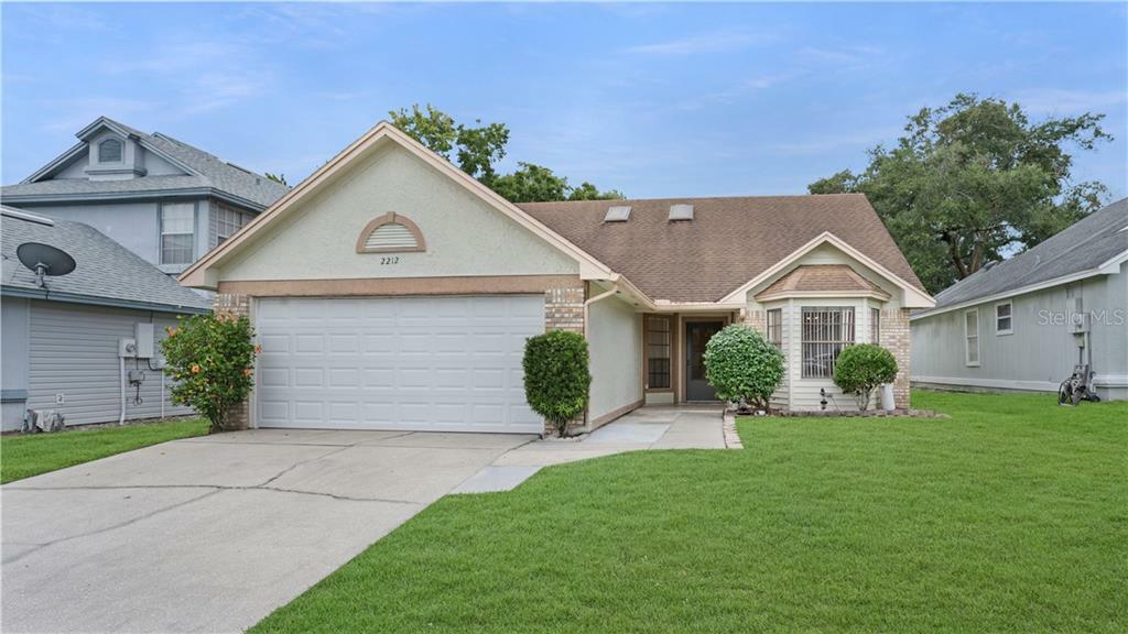 Property Photo: 2212 Grand Tree Court FL 32746