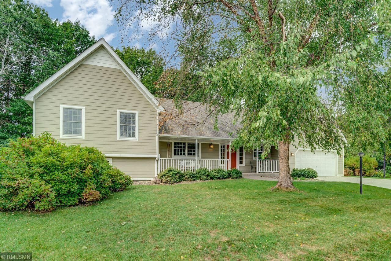 Property Photo: 2200 Oak Glen Circle MN 55082