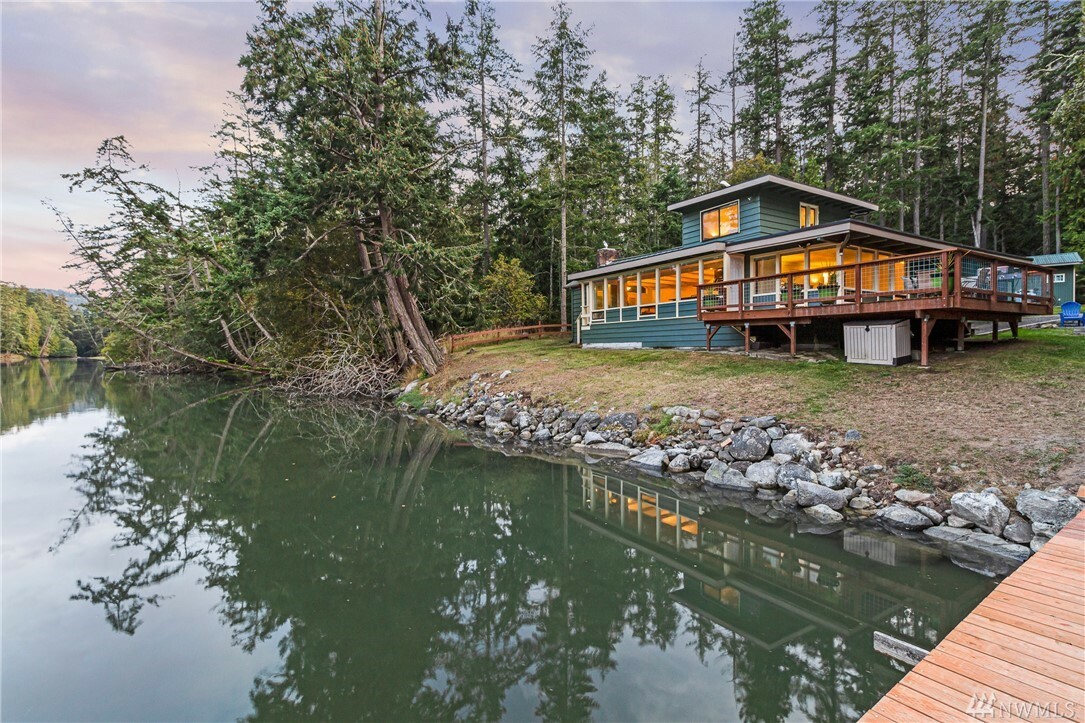 Property Photo:  222 Heron Lane  WA 98250 