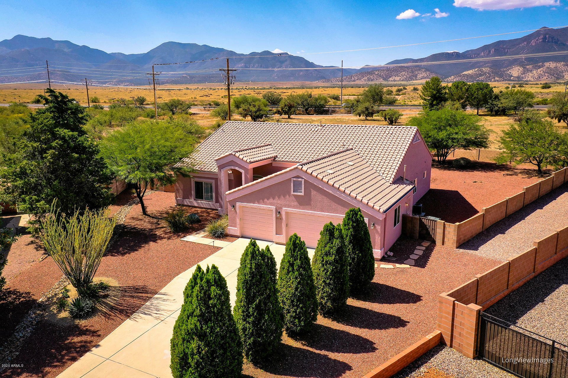 Property Photo:  2130 Roselie Way  AZ 85635 
