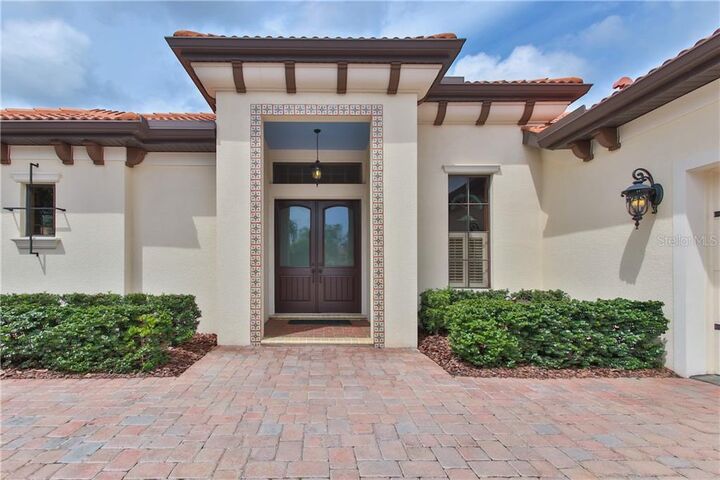 Property Photo:  15509 Leven Links Place  FL 34202 