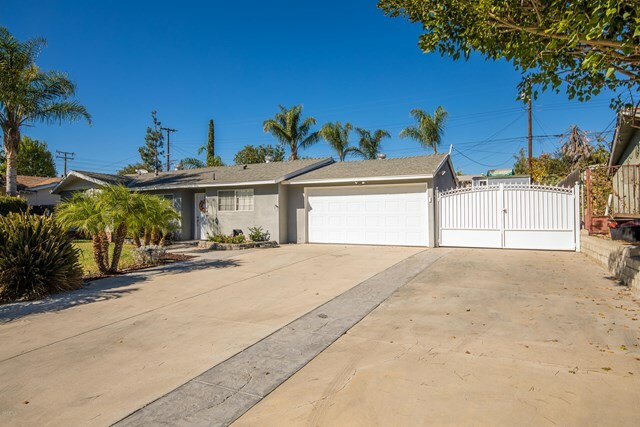 Property Photo:  653 Calle Clavel  CA 91360 