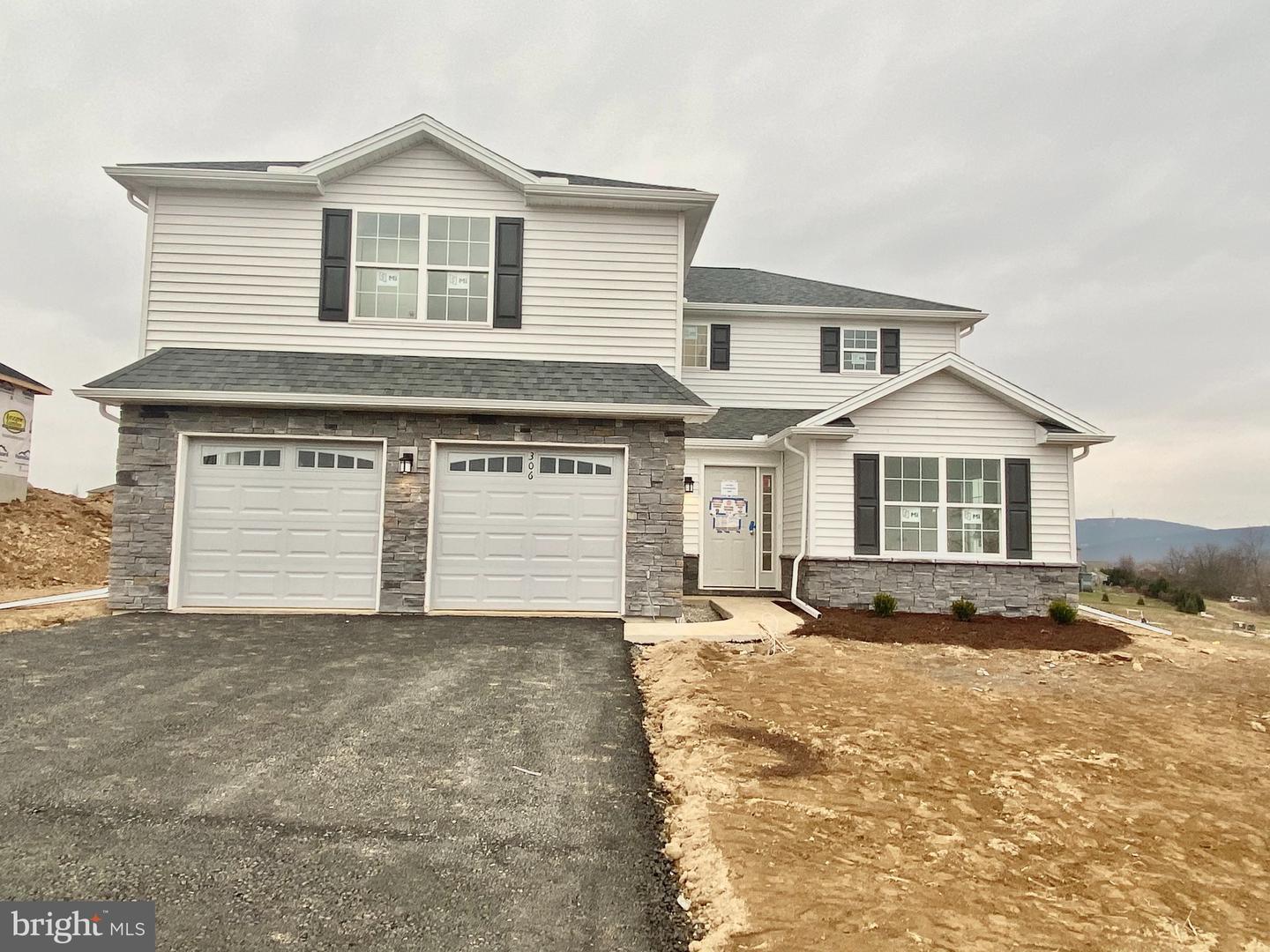 Property Photo: 306 Normandy Lane PA 17019