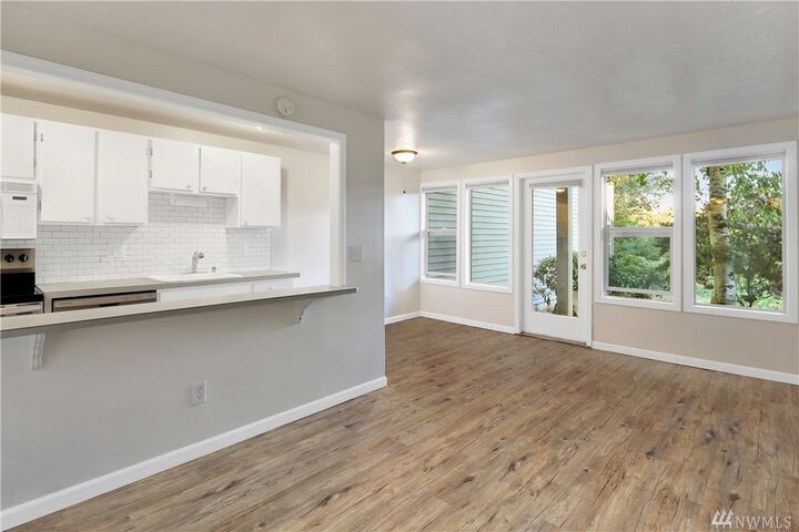 Property Photo:  3700 Alabama St 109  WA 98229 