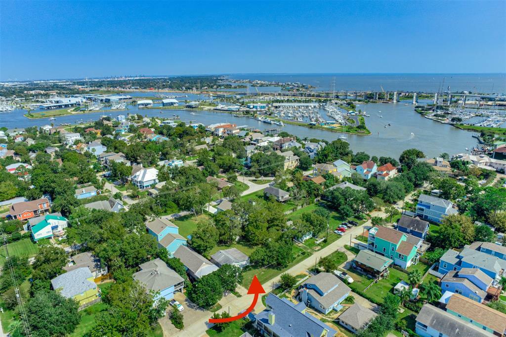 914 Hawthorne  Clear Lake Shores TX 77565 photo