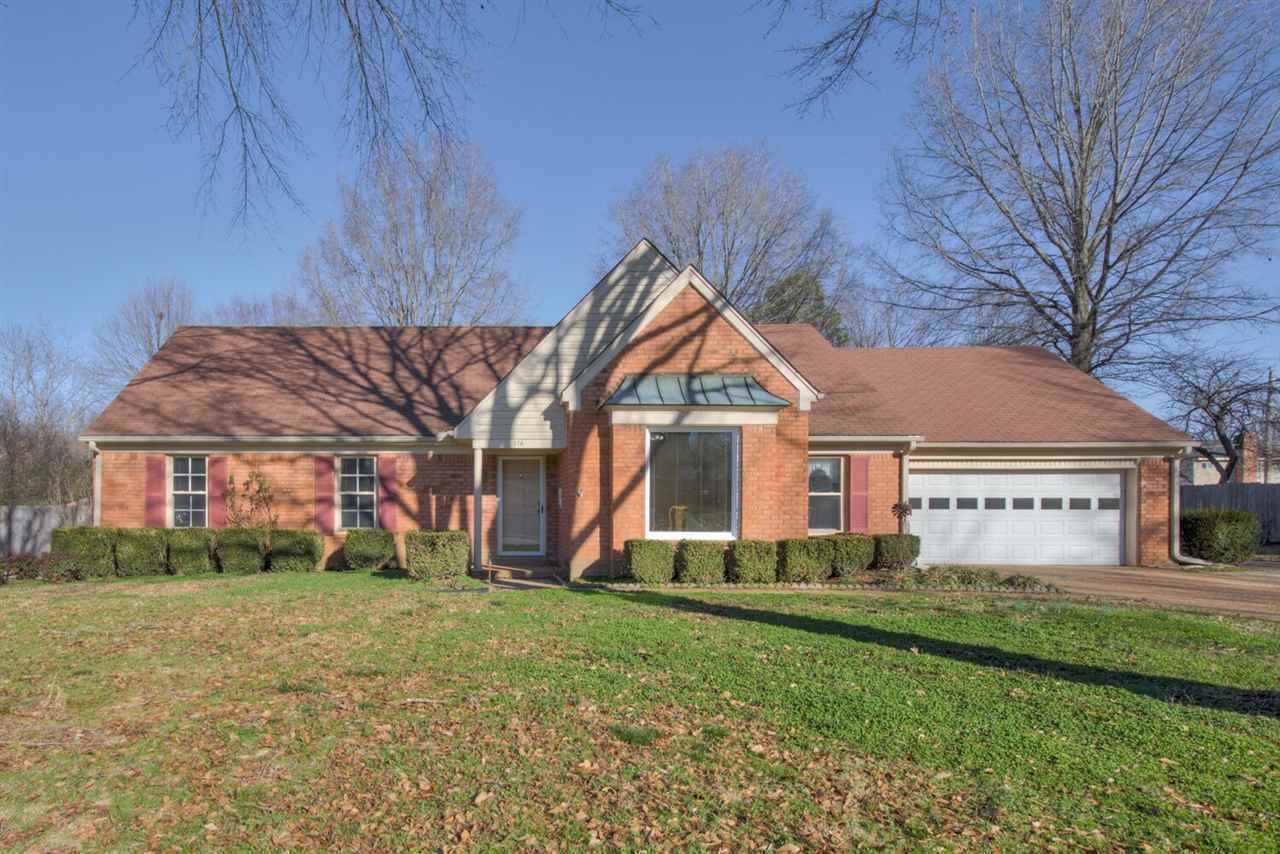 Property Photo:  376 Oakleigh Dr  TN 38017 