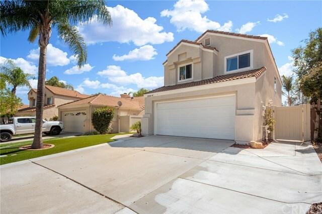 Property Photo:  31856 Calle Novelda  CA 92592 