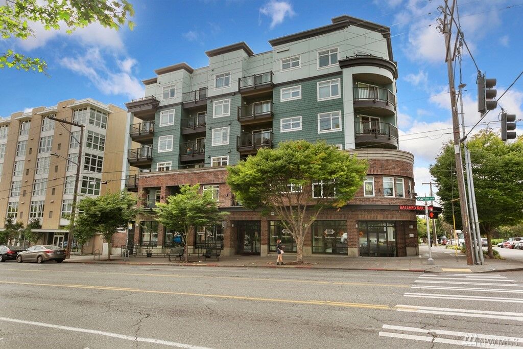 Property Photo: 5615 24th Ave NW 43 WA 98107