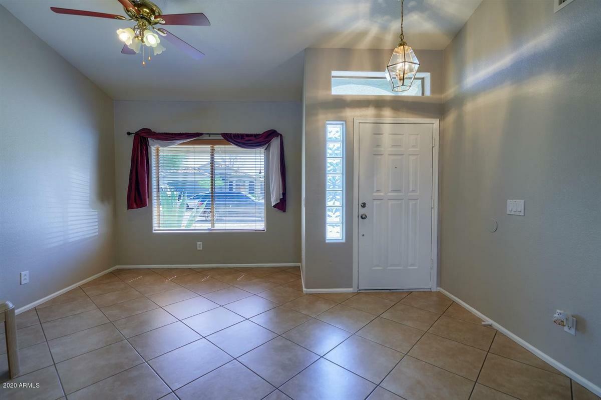 Property Photo:  324 E Inglewood Street  AZ 85201 