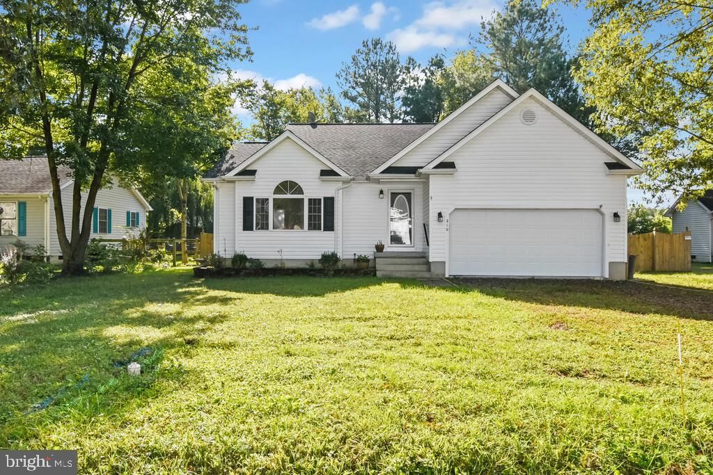 Property Photo: 210 Meadow Avenue VA 22443