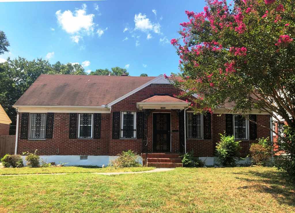 Property Photo:  1033 Ramona St  TN 38108 