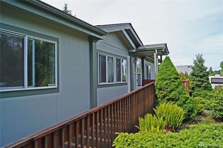 Property Photo:  1514 Mason St  WA 98584 