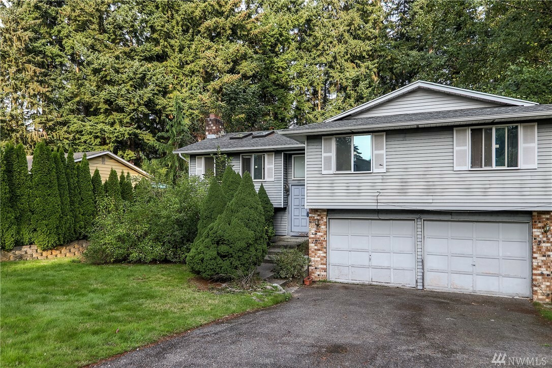 Property Photo:  22625 1st Dr SE  WA 98021 