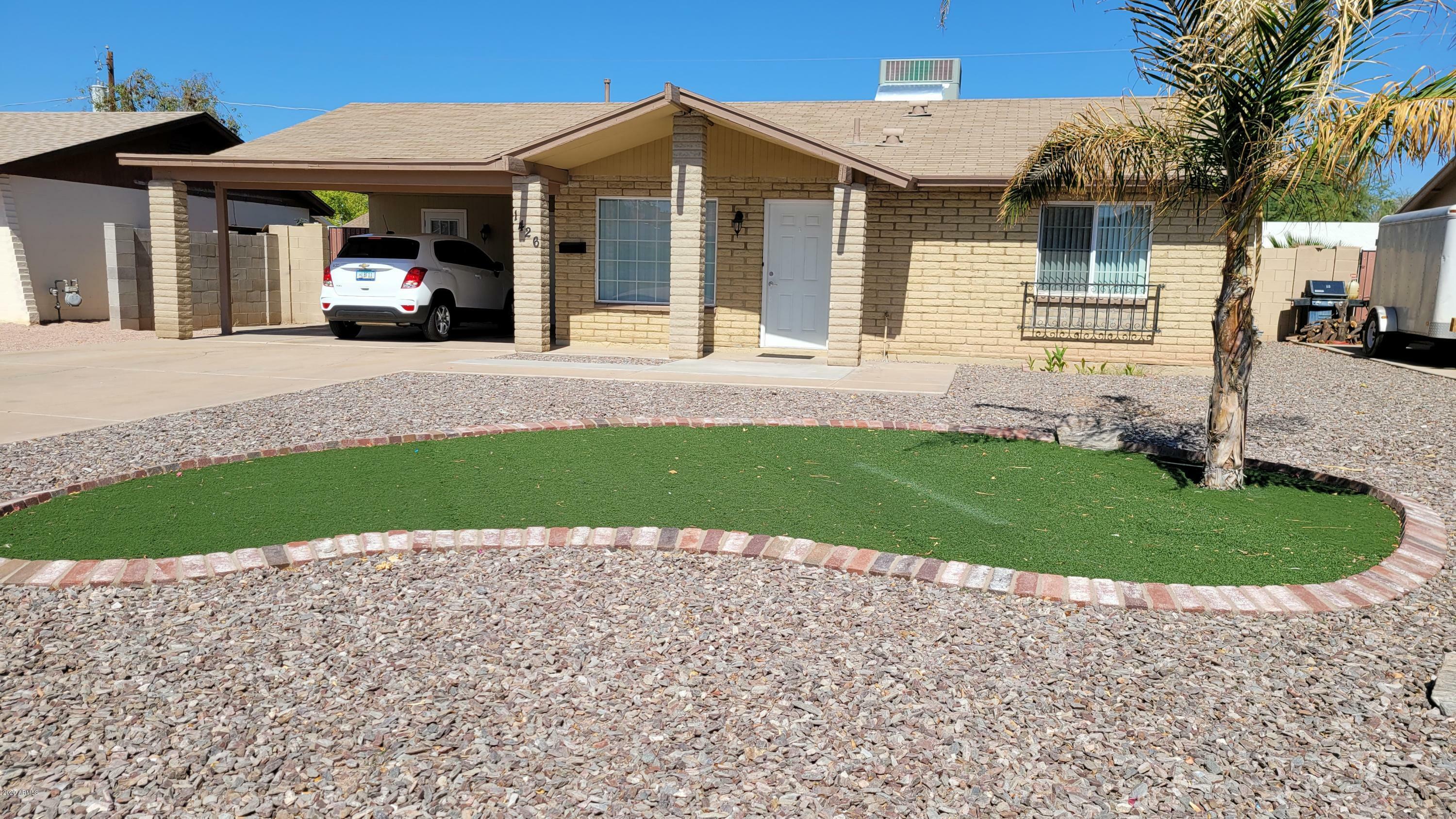 Property Photo:  1426 W Pueblo Avenue  AZ 85202 