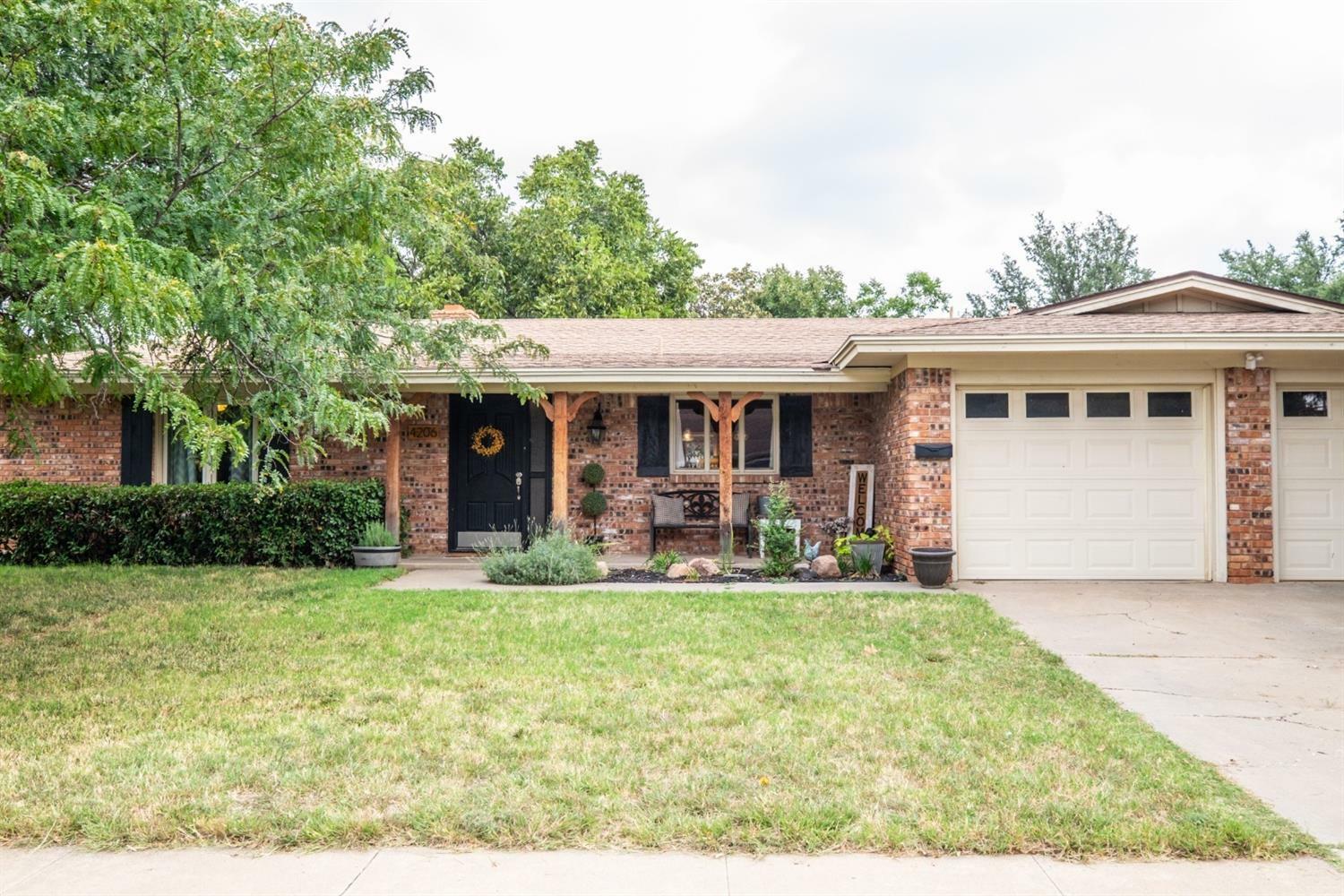 Property Photo:  4206 70th Street  TX 79413 