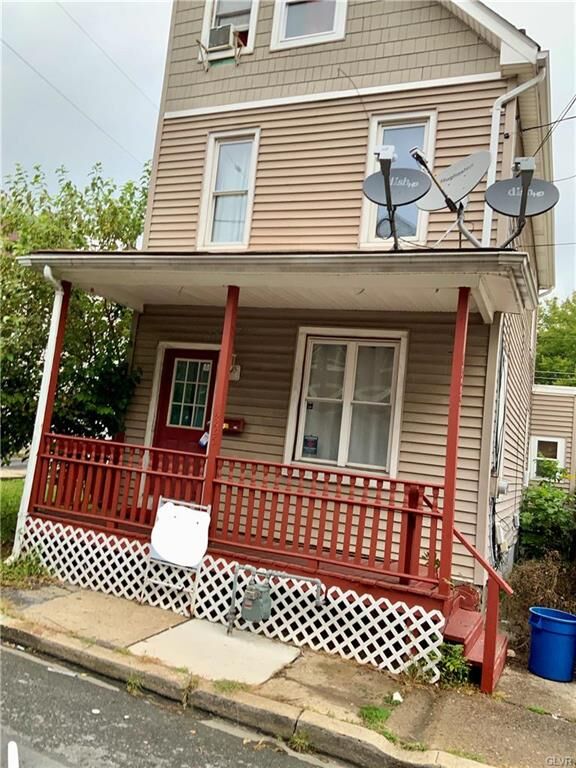 Property Photo:  1325 Spruce Street  PA 18042 