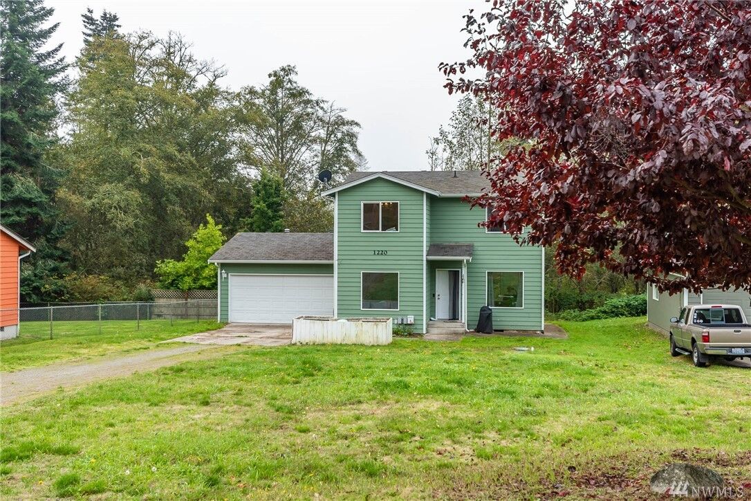 Property Photo: 1220 Rickover Dr WA 98239