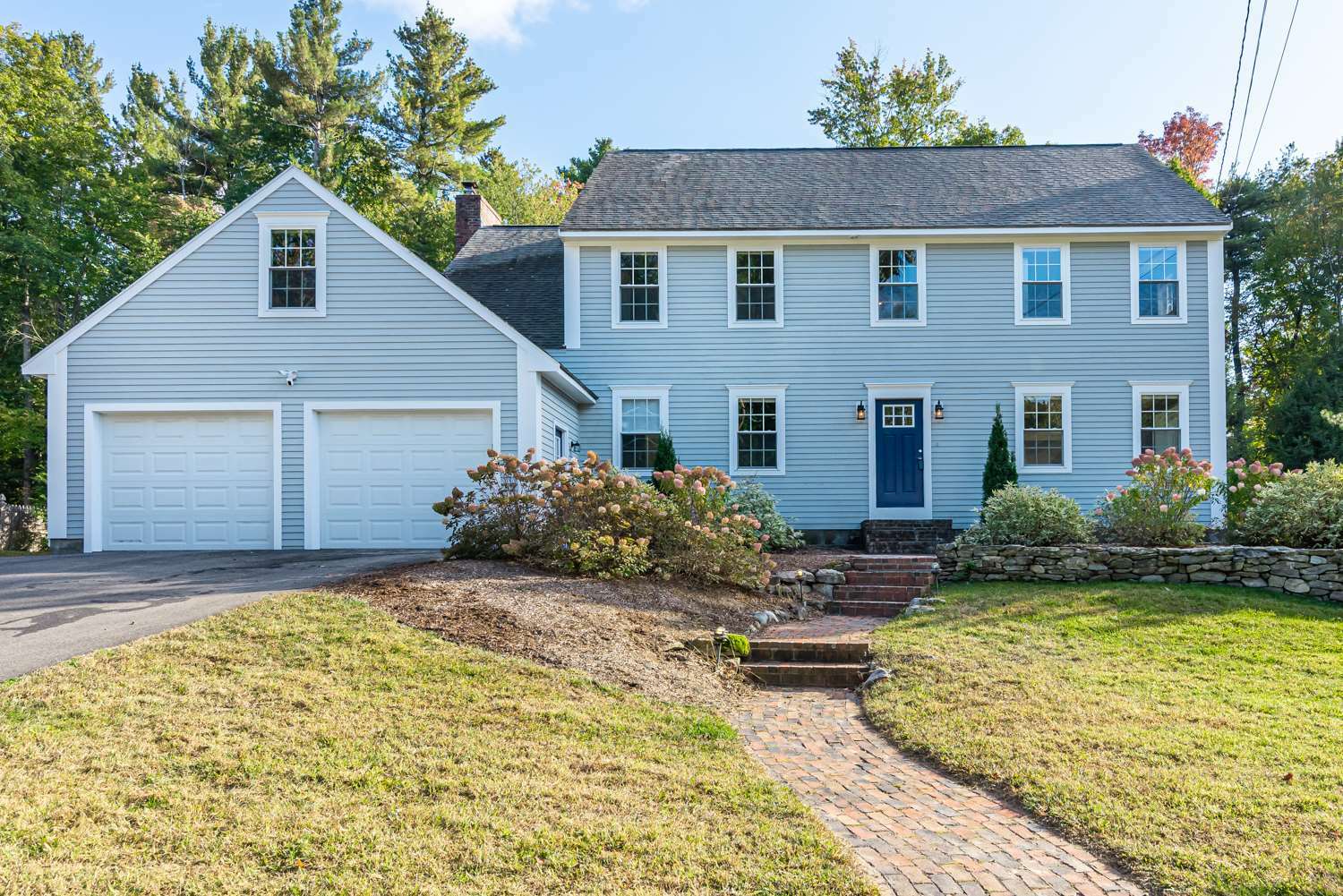 Property Photo: 12 Lisa Drive NH 03062