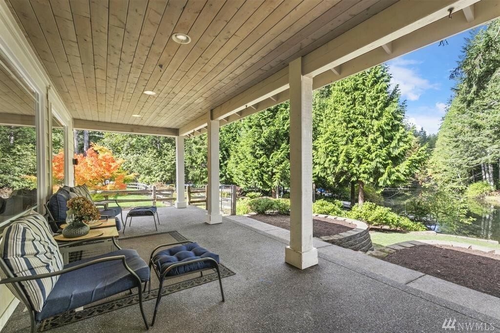Property Photo:  650 E Lakeshore Dr  WA 98524 
