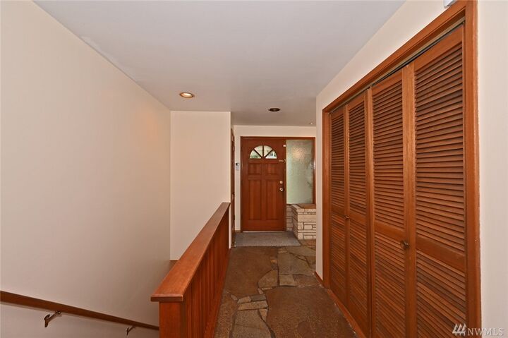 Property Photo:  15605 34th Ave NE  WA 98155 