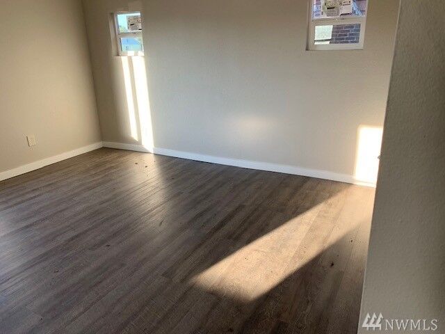 Property Photo:  1516 Bay Ave  WA 98520 