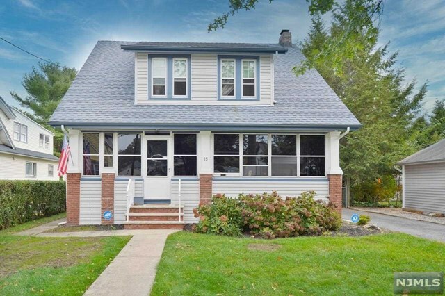 Property Photo:  15 Buena Vista Avenue  NJ 07506 