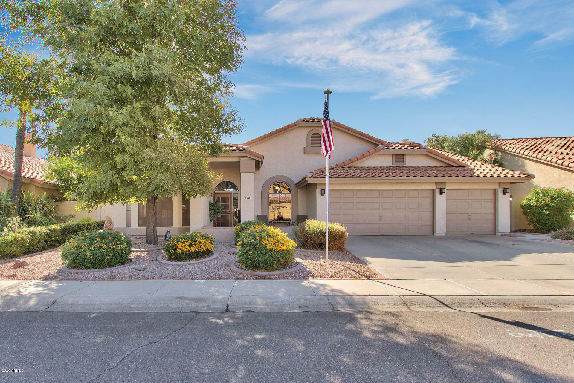 Property Photo:  10947 W Ivory Lane  AZ 85392 