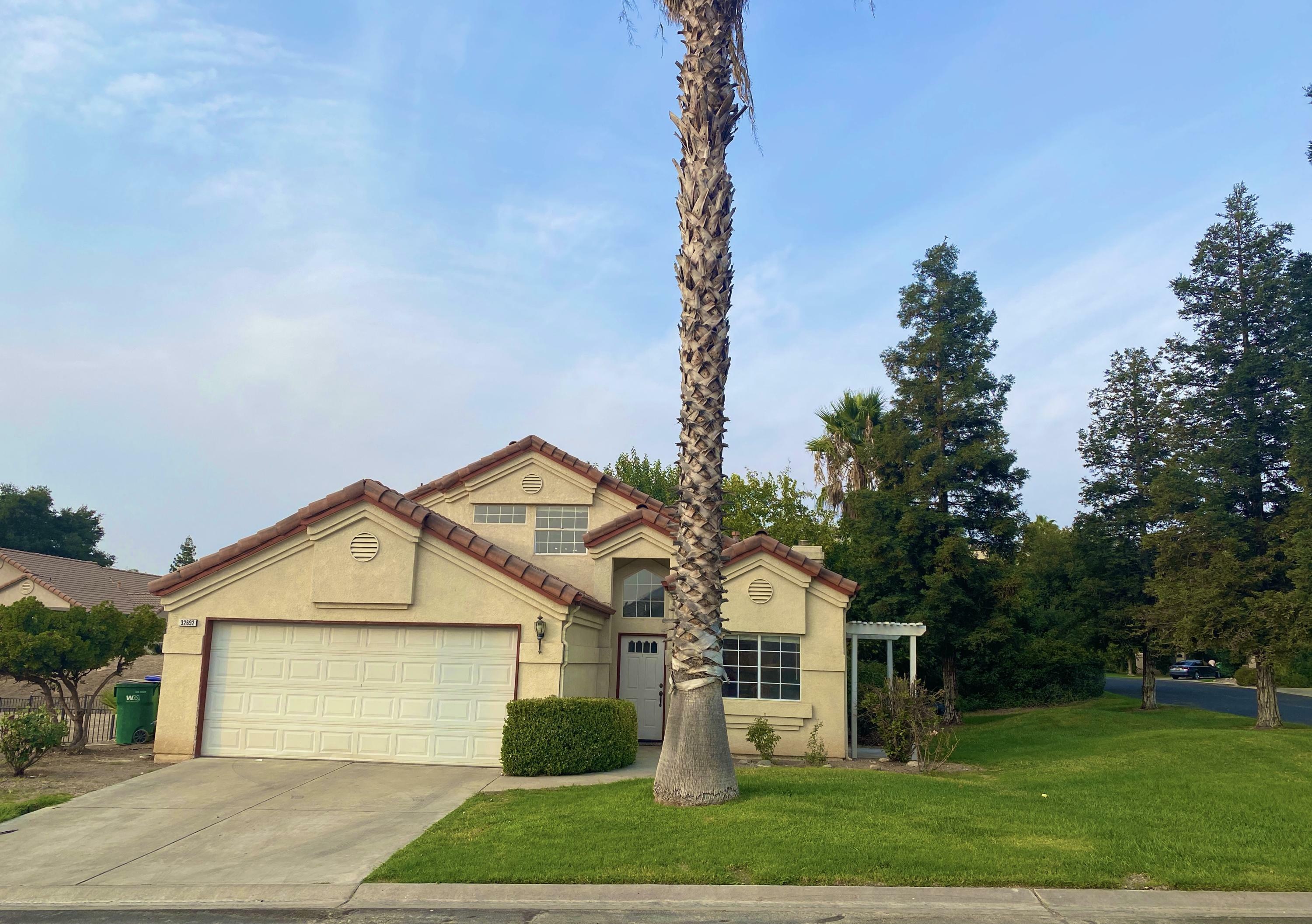 Property Photo:  32692 Greene Drive  CA 93265 