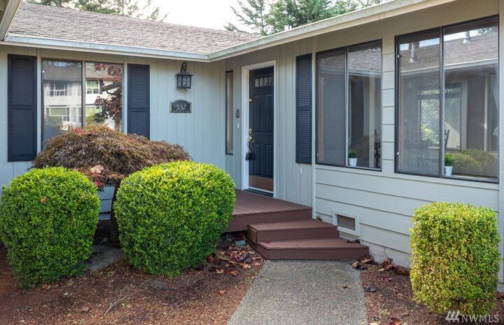 Property Photo: 537 NW Columbia WA 98277