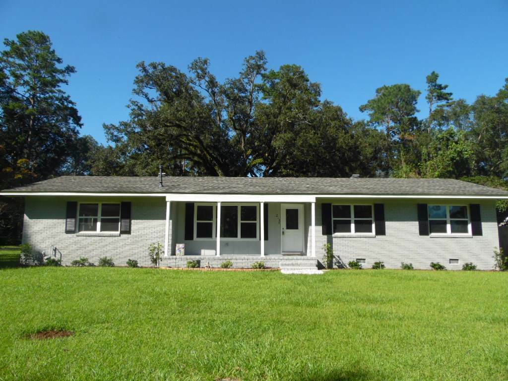 Property Photo:  212 Hoffman Drive  FL 32312 