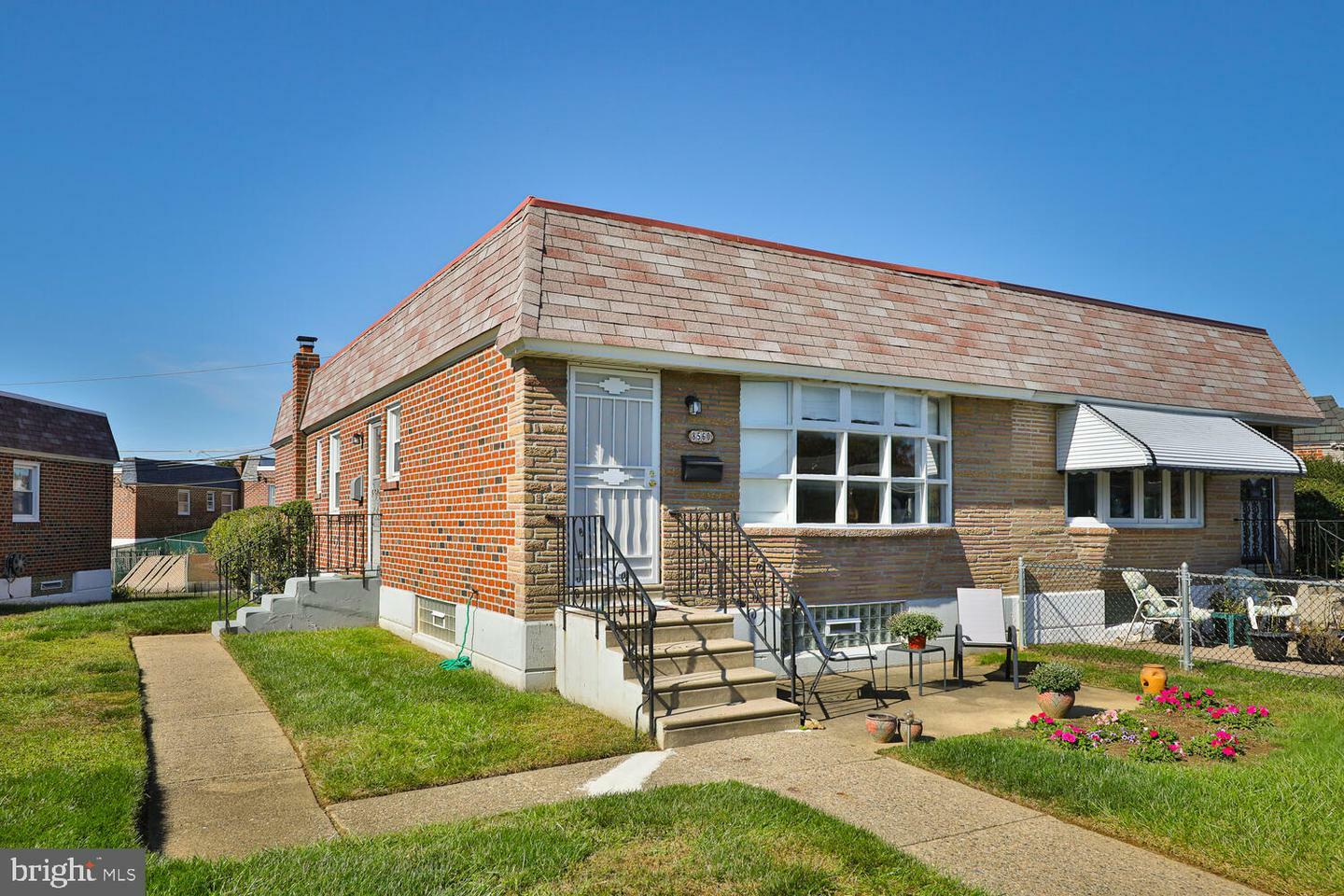 Property Photo:  8560 Tolbut Street  PA 19152 