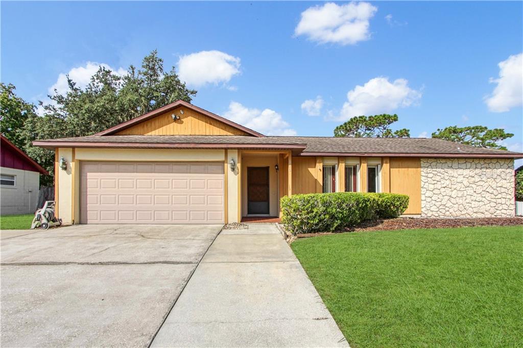Property Photo: 836 Royalton Road FL 32825