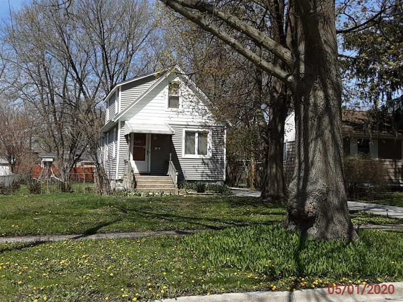 Property Photo: 110 North Wisconsin Avenue IL 60181