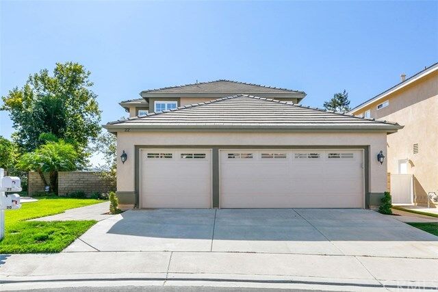 Property Photo: 22 E Greenbrier CA 92679