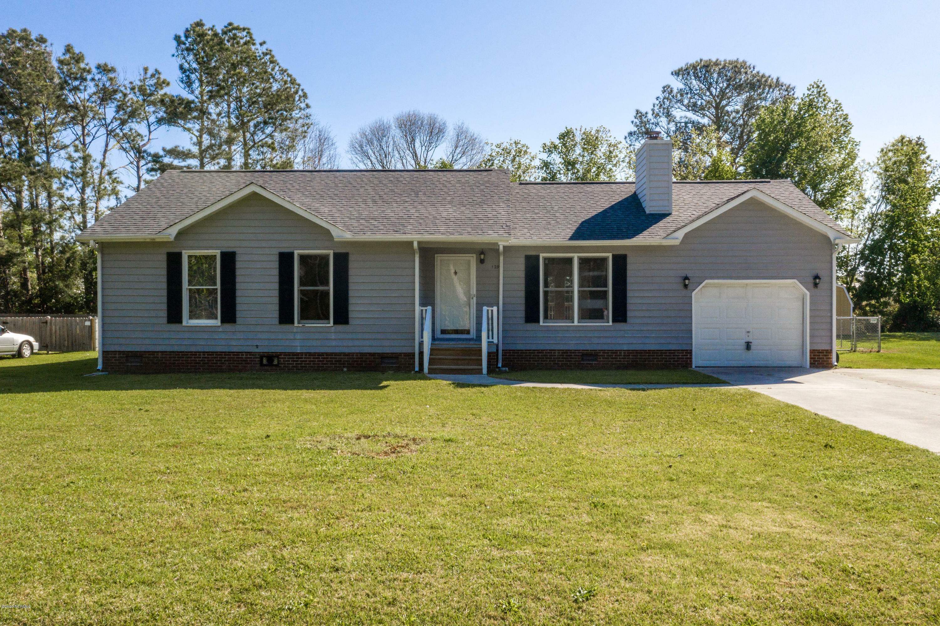 Property Photo:  129 Foster Creek Court  NC 28584 