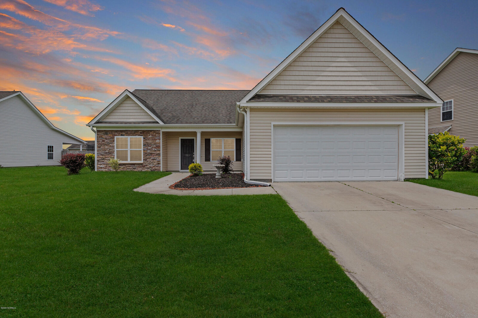 Property Photo:  223 Emerald Ridge Road  NC 28546 